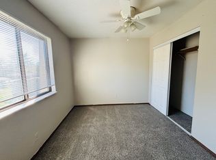 168 Freedom Dr, Belleville, IL