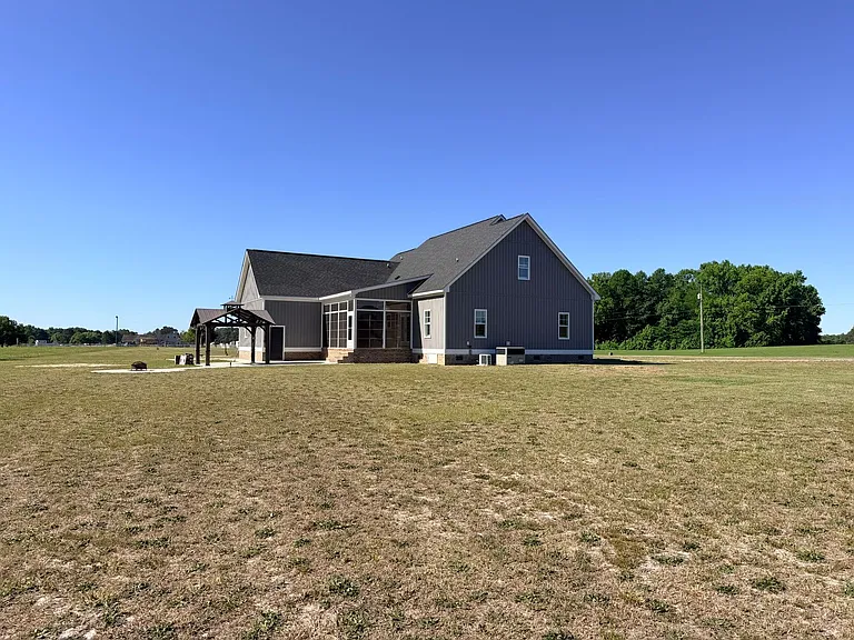 8487 Bend Of The River Rd — Photo 9