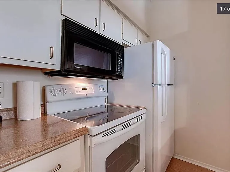 2905 Swisher St #206 — Photo 13