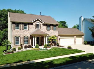 385 Gateford Dr, Ballwin, MO 63021