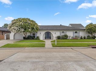 2212 Legend St, Meraux, LA 70075