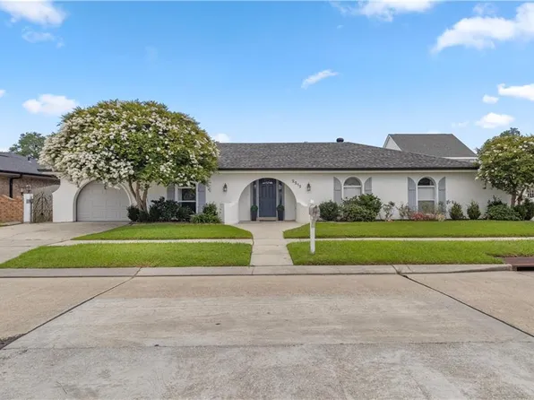 2212 Legend St, Meraux, LA 70075