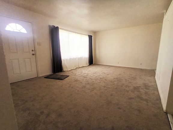 Living Rm