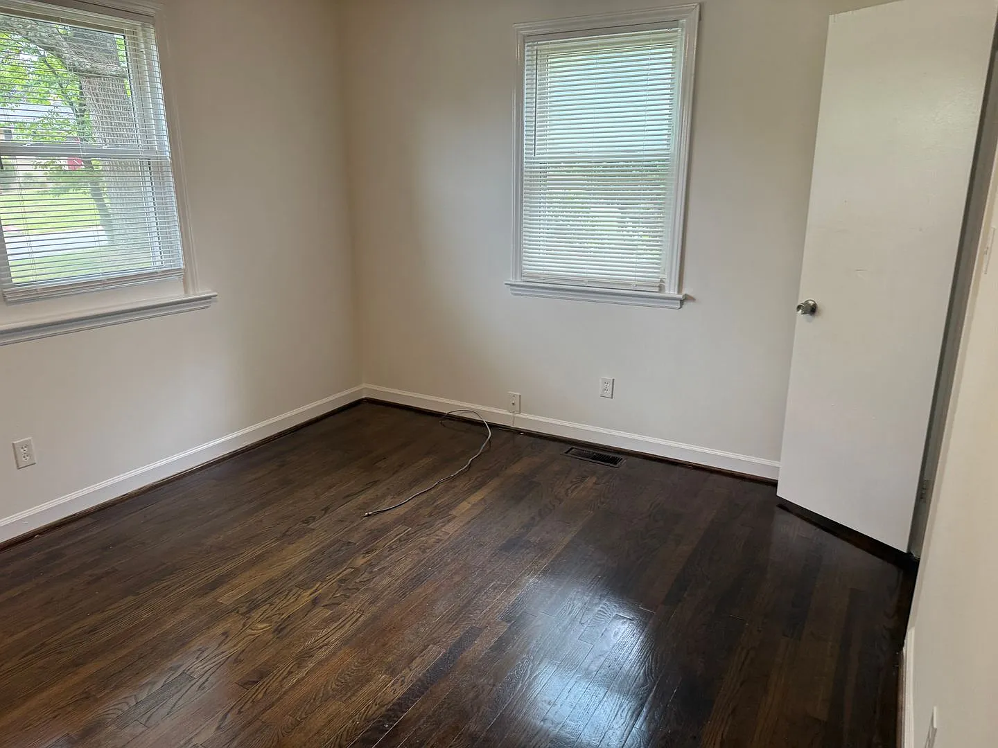 Lovely Three Bedroom Home in Amity Gardens! — Photo 3