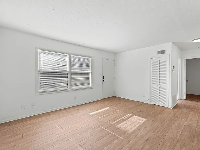 3906-04 Booth St #3906R — Photo 8
