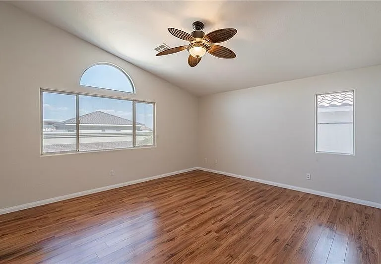 3588 White Mountain St — Photo 16