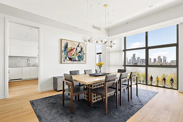 Sold by Compass | media 1