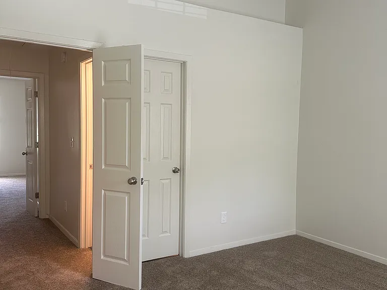 806 Wedgewood Way — Photo 8