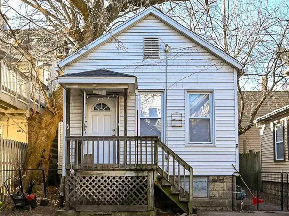 1685 N Franklin Pl, Milwaukee, WI