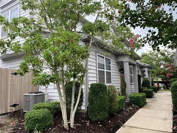 4452 Turnworth Arch, Virginia Beach, VA 23456