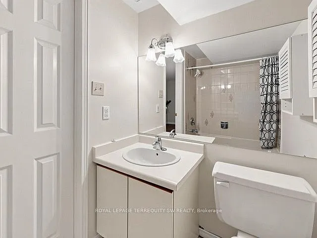 601 Roehampton Ave — Photo 8
