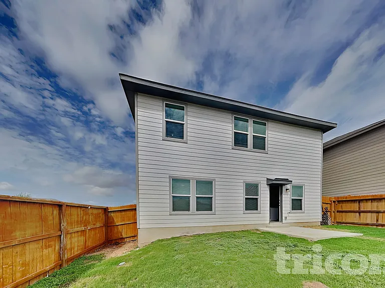 5802 Nyla Way — Photo 16