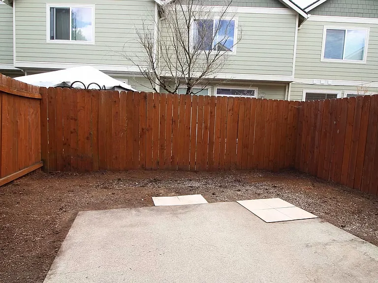 8654 NE Hyde Park Ln — Photo 7