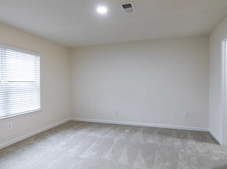 Wesley St. Claire Apartments at Lawrenceville — Photo 129