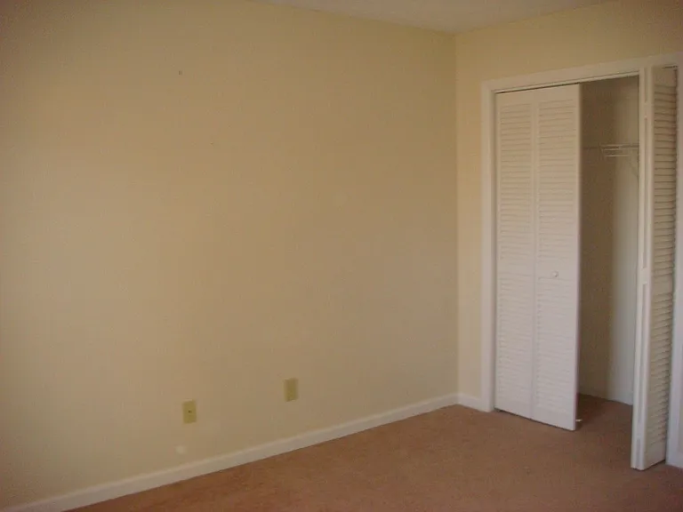 1042 Chinook St — Photo 7