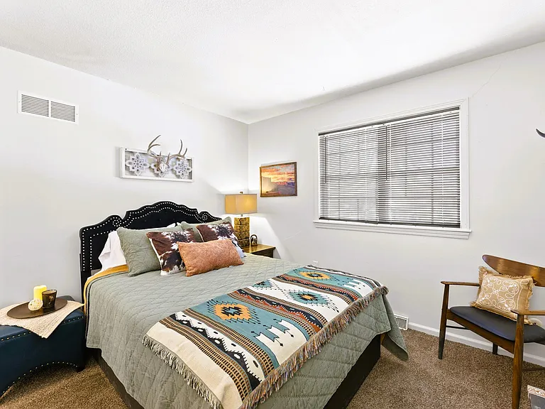 1024 S Ash St — Photo 18