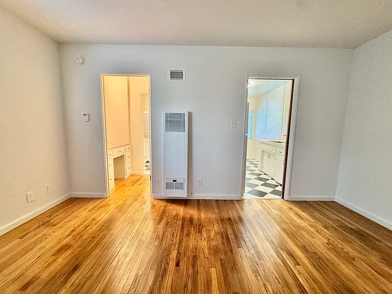 1311 N Fairfax Ave #1 — Photo 8