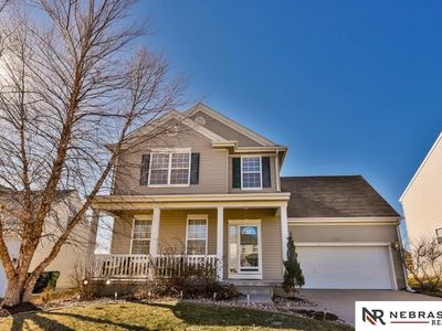 2108 Lakewood Dr, Papillion, NE, 68046