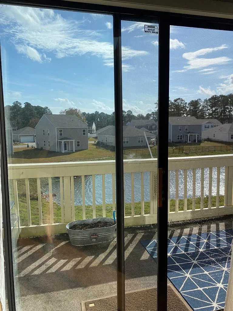 Studio, 650 sqft, $1,200 — Photo 3