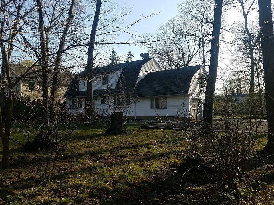2nd image of 60 Hillside Ave
