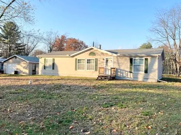 783 Deer Ln, Gladwin, MI 48624