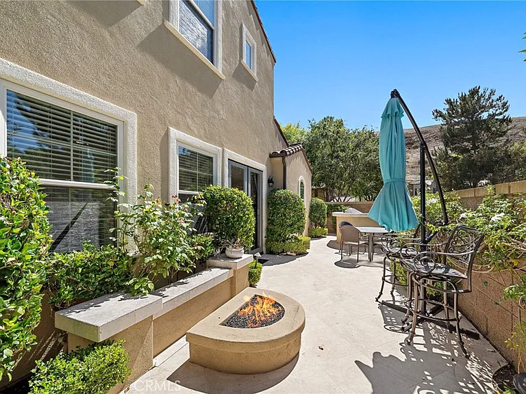 61 Shade Tree — Photo 17