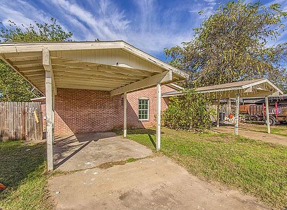 3rd image of 11106 Selma Dr