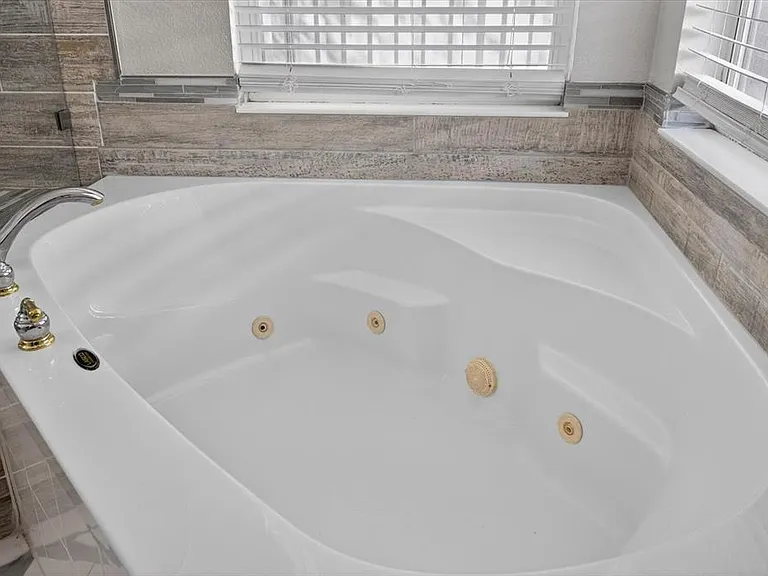 5209 Abbey Park Ave — Photo 25
