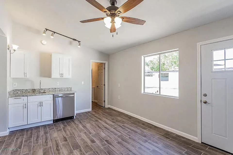 2 bed, 600 sqft, $1,495 — Photo 4