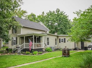158 W Van Buren St, Nappanee, IN 46550