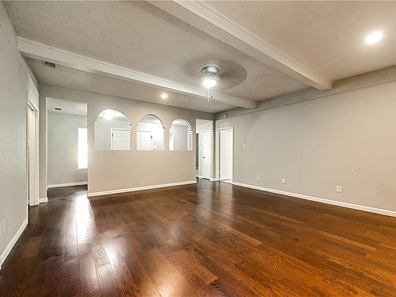 5th image of 1706 British Blvd