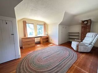 12345 Munro St #1A, Esquimalt, BC V9A5P3