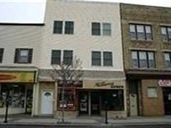 391 Broadway APT 3F, Bayonne, NJ 07002