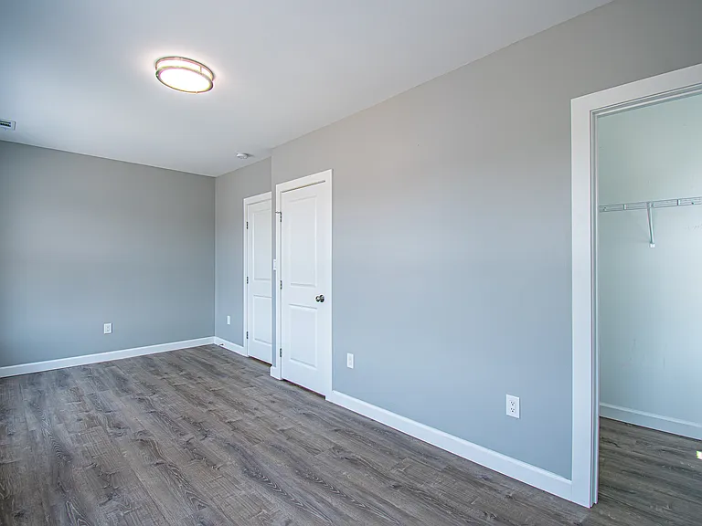 710 Leland Ave #2S — Photo 31