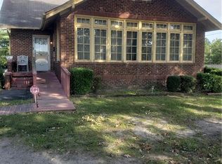 525 Rauhut St, Burlington, NC 27217