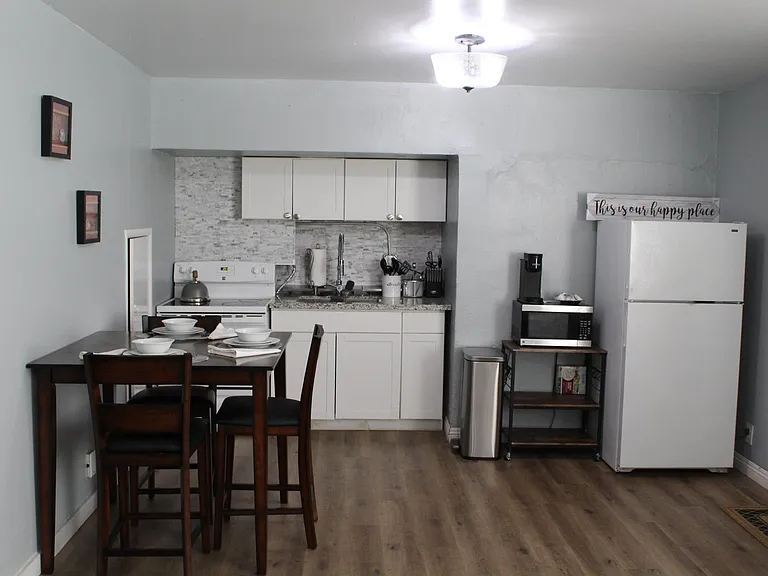 24607 Patricia Ct — Photo 3