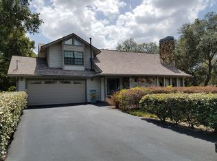 10936 Lakeview Dr, New Port Richey, FL 34654