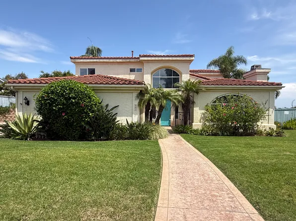 401 Hickoryhill Dr, Encinitas, CA 92024