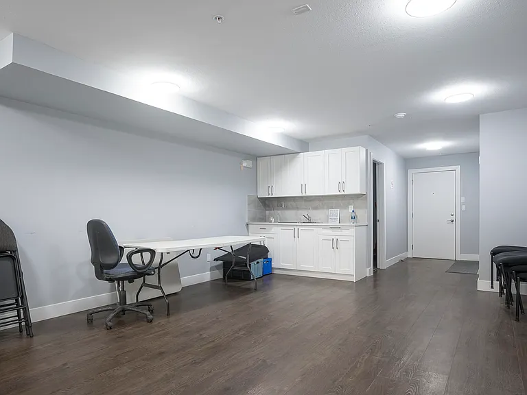 1990 Westminster Ave #205 — Photo 15