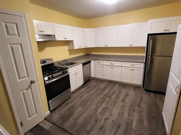 (undisclosed Address), Lowell, MA 01850