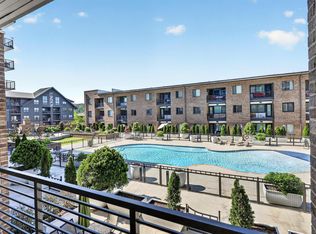200 Manufacturers Rd APT 320, Chattanooga, TN 37405
