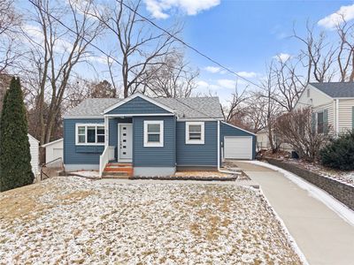 5616 New York Ave, Des Moines, IA, 50310