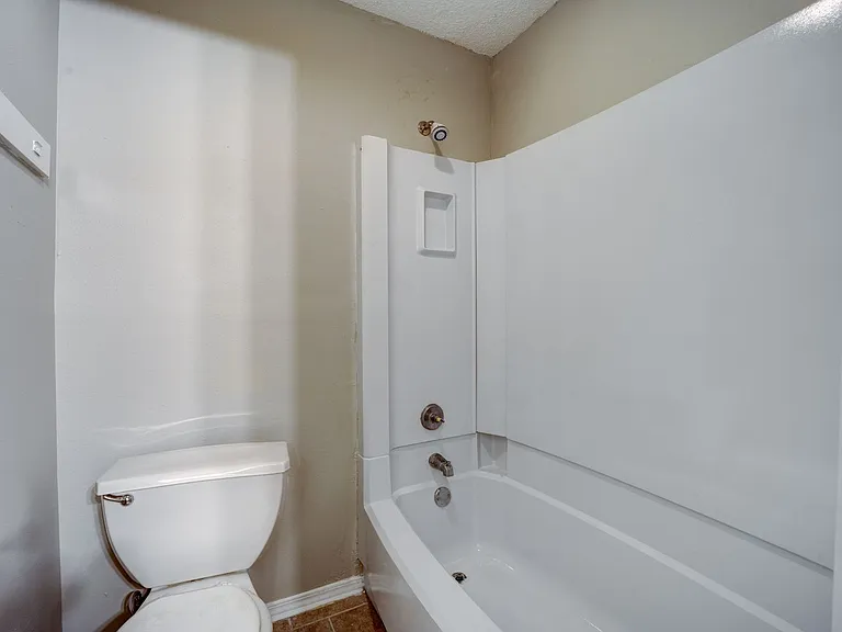 Ramsey Square Apartments — Photo 37