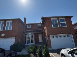 4 Cutters Cres, Brampton, ON L6Y 4K1