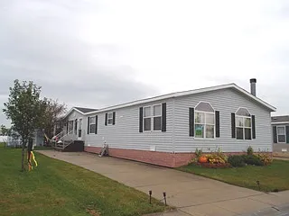 33170 Lilac Ln photo 1