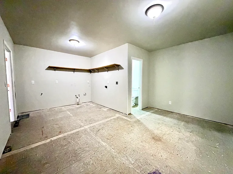 1012 N Raleigh St — Photo 8