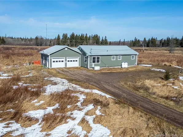 80 E Main St, Westmorland, NB E4M 1J4