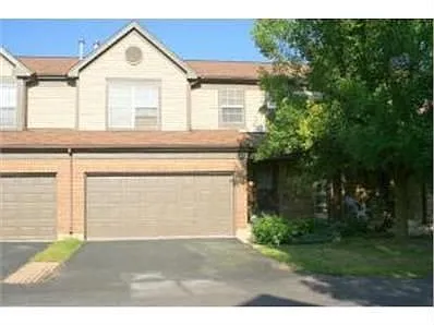 945 Old Oak Cir photo 1