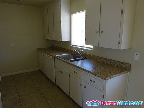 5th image of 3621 N 21st Dr