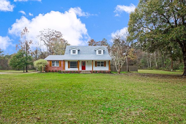 1st image of 28861 Magnolia Dr